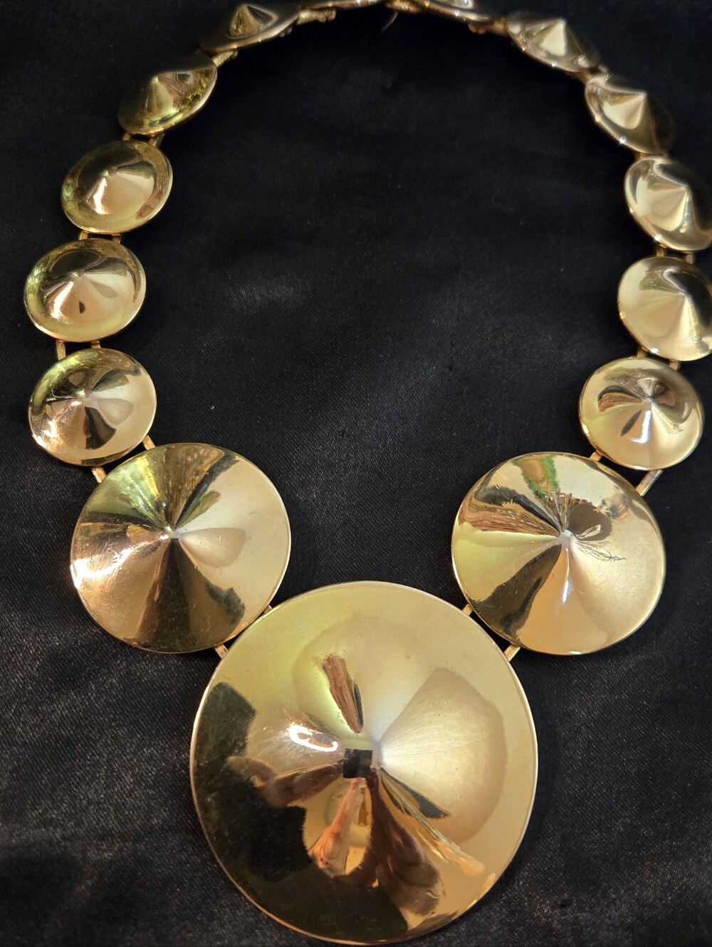 Vintage Alexis Kirk Massive 🌟Golden Disc🌟 Necklace 18"
